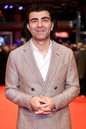 Fatih Akin bei der Verleihung des Goldenen Ehrenbären an Martin Scorsese auf der Berlinale 2024 74. Internationale Filmfestspiele Berlin im Berlinale Palast. Berlin, 20.02.2024
