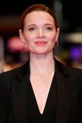 Karoline Herfurth bei der Verleihung des Goldenen Ehrenbären an Martin Scorsese auf der Berlinale 2024 74. Internationale Filmfestspiele Berlin im Berlinale Palast. Berlin, 20.02.2024