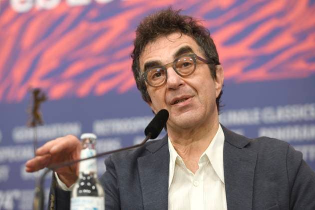 Atom Egoyan bei der Pressekonferenz zum Kinofilm Seven Veils auf der Berlinale 2024 74. Internationale Filmfestspiele Berlin im Hotel Grand Hyatt. Berlin, 22.02.2024 *** Atom Egoyan at the press conference for the feature film Seven Veils at the Berlinale 2024 74 Berlin International Film Festival at the Hotel Grand Hyatt Berlin, 22 02 2024 Foto:xC.xNiehausx xFuturexImagex veils_4296
