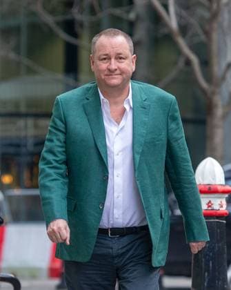 February 23, 2024, London, England, United Kingdom: MIKE ASHLEY, The Frasers Group boss, arrives at High Court as he sues Morgan Stanley. London United Kingdom - ZUMAs262 20240223_zip_s262_119 Copyright: xTayfunxSalcix