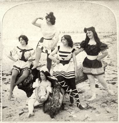 Five Women in Swim Dresses on Beach Looking out to Sea, Single Image of Stereo Card, 1907  Copyright: xABxArchivex jtv005115