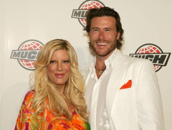 17th Annual MuchMusic Video Awards Tori Spelling and husband Dean McDermott in the press room at the 17th Annual MuchMusic Video Awards Sunday June 18, 2006 in Toronto, Canada. (Theresa Suzuki iPhoto.ca) TSIP06190613 Toronto Ontario Canada EDITORIAL USE ONLY Copyright: xx TSIP06190613 TheresaxSuzukix iphotos075704