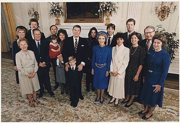 1985 Inaugural Family Portrait 1985 Inaugural Reagan Family Photo taken at the White House on January 21, 1985: (from left to right) Bess Davis, Maureen Reagan, Dennis Revell, Michael Reagan, Ashley Marie Reagan, Colleen Reagan, U.S. President Ronald Reagan, Cameron Reagan, Patti Davis, First Lady Nancy Reagan, Ron Reagan,Jr., Doria Reagan, Geoffery Davis, Anne Davis, Dr. Richard Davis, Patricia Davis. Credit: White House via CNP Washington District of Columbia United States of America EDITORIAL USE ONLY Copyright: xx C26899-18 WhitexHousex cnpphotos058140