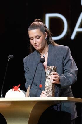 49eme Ã dition de la cÃ rÃ monie des CÃ sar Ã l?Olympia Ã Paris Adele Exarchopoulos (CÃ sar de la meilleure actrice dans un second rÃ le pour Â« Je Verrai Toujours Vos Visages Â» - 49eme Ã dition de la cÃ rÃ monie des CÃ sar Ã l?Olympia Ã Paris le 23 fÃ vrier 2024 Dominique Jacovides Olivier Borde Bestimage 49th Cesar Film Awards at L Olympia on February 23, 2024 in Paris Paris France  Copyright: xBORDE-JACOVIDESx xBESTIMAGExBORDE-JACOVIDESx xBESTIMAGEx