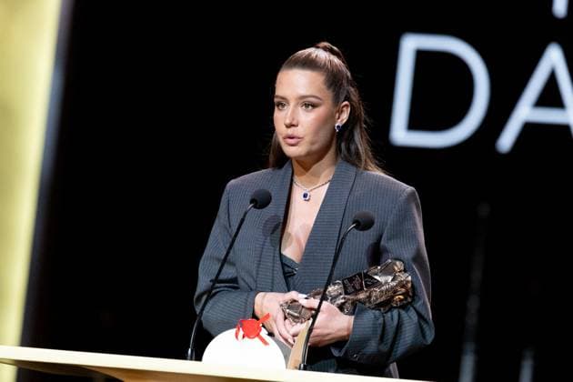49eme Ã dition de la cÃ rÃ monie des CÃ sar Ã l?Olympia Ã Paris Adele Exarchopoulos (CÃ sar de la meilleure actrice dans un second rÃ le pour Â« Je Verrai Toujours Vos Visages Â» - 49eme Ã dition de la cÃ rÃ monie des CÃ sar Ã l?Olympia Ã Paris le 23 fÃ vrier 2024 Dominique Jacovides Olivier Borde Bestimage 49th Cesar Film Awards at L Olympia on February 23, 2024 in Paris Paris France  Copyright: xBORDE-JACOVIDESx xBESTIMAGExBORDE-JACOVIDESx xBESTIMAGEx