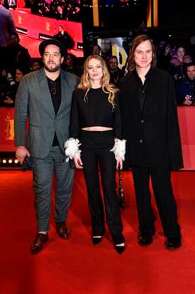 Ronald Zehrfeld, Lilith Stangenberg und Lars Eidinger bei der Closing Ceremony mit Preisverleihung auf der Berlinale 2024 74. Internationale Filmfestspiele Berlin im Berlinale Palast. Berlin, 24.02.2024