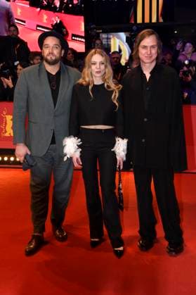 Ronald Zehrfeld, Lilith Stangenberg und Lars Eidinger bei der Closing Ceremony mit Preisverleihung auf der Berlinale 2024 74. Internationale Filmfestspiele Berlin im Berlinale Palast. Berlin, 24.02.2024