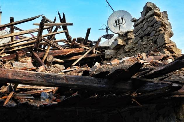 Bilder des Jahres 2024, News 02 Februar ODESA, UKRAINE - FEBRUARY 24, 2024 - Damage done to a house by falling Russian drone debris is seen after the Russian overnight drone attack on Odesa, southern Ukraine. Aftermath of Russian overnight drone attack on Odesa  Copyright: xNinaxLiashonokx