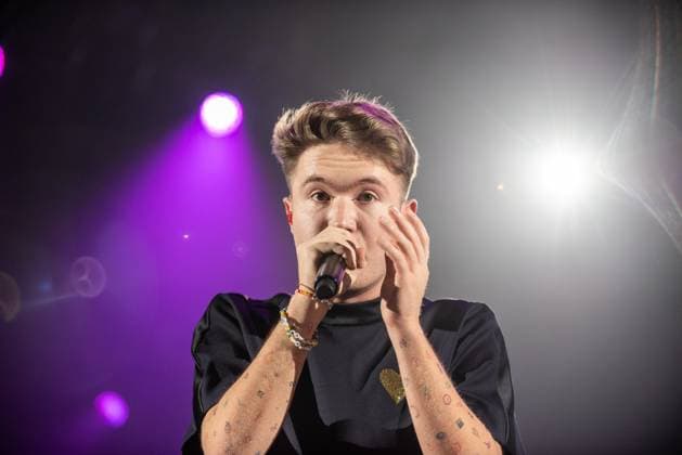 Italian singer Music Concert - Alfa - Non so chi ha creato il mondo ma so che era innamorato Tour Alfa (Andrea De Filippi) Milan Forum Italy Copyright: xMirkoxFava TSCKx xLiveMediax LPM_1249076