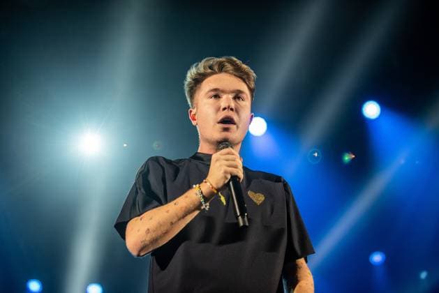 Italian singer Music Concert - Alfa - Non so chi ha creato il mondo ma so che era innamorato Tour Alfa (Andrea De Filippi) Milan Forum Italy Copyright: xMirkoxFava TSCKx xLiveMediax LPM_1249083