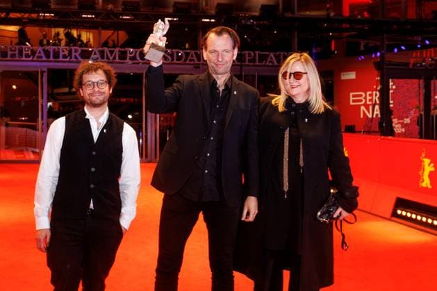 Berlinale Closing und Award Ceremony Severin Fiala, Martin Gschlacht und Veronika Franz beim Berlinale Closing und Award Ceremony im Berlinale Palast anlässlich der 74. Internationalen Filmfestspiele Berlin am 22.02.2024 . Copyright: xEventpressxKochanx