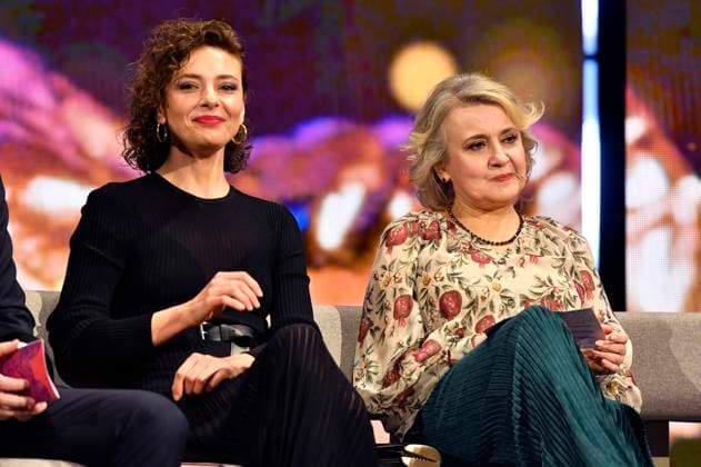 Jasmine Trinca und Oksana Zabuzhko bei der Closing Ceremony mit Preisverleihung auf der Berlinale 2024 74. Internationale Filmfestspiele Berlin im Berlinale Palast. Berlin, 24.02.2024