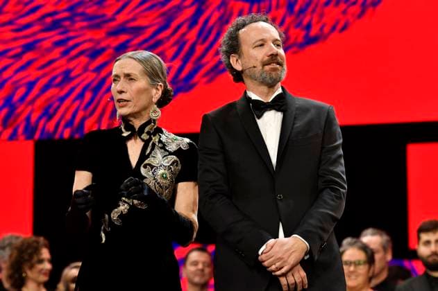 Mariette Rissenbeek und Carlo Chatrian bei der Closing Ceremony mit Preisverleihung auf der Berlinale 2024 74. Internationale Filmfestspiele Berlin im Berlinale Palast. Berlin, 24.02.2024