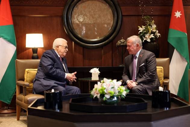 News Themen der Woche KW08 News Bilder des Tages Jordanian King Abdullah II meets with Palestinian President Mahmoud Abbas at Al-Husseiniya Palace, Jordanian King Abdullah II meets with Palestinian President Mahmoud Abbas at Al-Husseiniya Palace, Jordan, on 25 February 2024. Photo by Thaer Ganaim apaimages Ramallah West Bank Palestinian Territory 250224_Jordan_RPO_00(4) Copyright: xapaimagesxThaerxGanaimx xapaimagesx