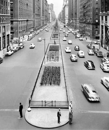 High angle view of Park Avenue looking north, New York City, New York, USA, Angelo Rizzuto, Anthony Angel Collection, 1950 High angle view of Park Avenue looking north, New York City, New York, USA, Angelo Rizzuto, Anthony Angel Collection, 1950. Copyright: 1010_45_ghi-circa12338