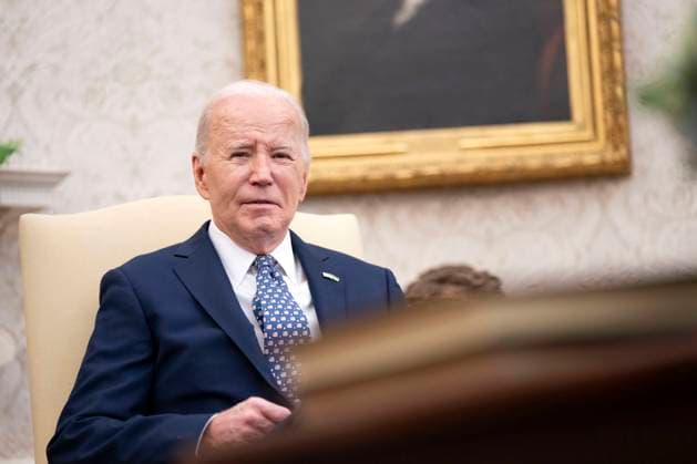 News Bilder des Tages President Joe Biden speaks during a meeting with Vice President Kamala Harris and congressional leaders in the Oval Office of the White House in Washington, DC on Tuesday, February 27, 2024.  WAP20240227460 BONNIExCASH