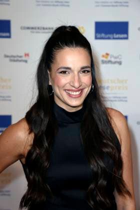 Sally Özcan bei der Verleihung des Deutschen Lesepreises 2024 im Humboldt CarrÃ . Berlin, 27.02.2024