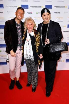Marcell Damaschke, Stefanie Simon und Julian F.M. Stoeckel bei der Verleihung des Deutschen Lesepreises 2024 im Humboldt CarrÃ . Berlin, 27.02.2024