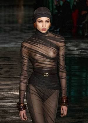 PARIS FASHION WEEK WOMEN WEAR FALL WINTER 24-25 SAINT LAURENT sylvie lefort MAXPPP - 27 02 2024 @sylvie Lefort Photography MAXPPP 27 02 2024 Models present creations from the Fall Winter 2024 25 Women wear collection by SAINT LAURENT – Directeur Artistique Anthony Vaccarello during the Paris Fashion Week, in Paris, France 26th february 2024. The presentation of the Women’s collections runs from 27th february to 5th March  Copyright: xMAXPPPxsylviexlefortx LFR202402282628 LFR202402282628