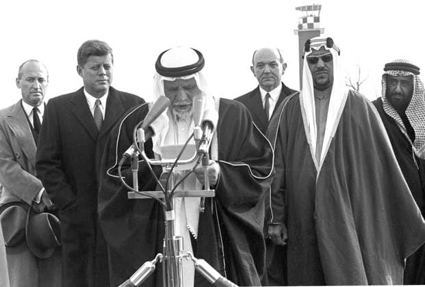 Kennedy Welcomes King Saud of Saudi Arabia King Saud bin Abdulaziz Al Saud of Saudi Arabia makes remarks as he is welcomed to the United States by US President John F. Kennedy during a ceremony at Andrews Air Force Base, Maryland on February 13, 1962. From left to right: unidentified, President Kennedy, King Saud, US Secretary of State Dean Rusk, unidentified, and unidentified. Credit: Arnie Sachs CNP Camp Springs Maryland United States of America EDITORIAL USE ONLY Copyright: xx ArniexSachsx cnpphotos066047