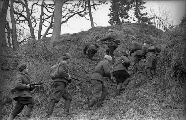 Great Patriotic War 5729069 28.04.1944 Great Patriotic War 1941-1945. Crimean ASSR. The Crimean Offensive April 8 - May 12 1944. Guerilla fighter unit under Christopher Chussi on a mission. Israel Republic of Crimea Russia  Copyright: xIsraelx