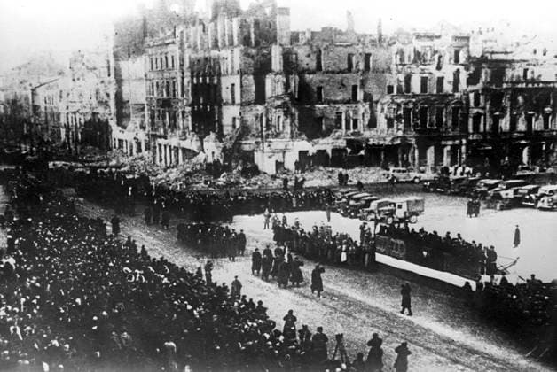 Liberation of Poland 872897 19.01.1944 A military parade in Warsaw after the city was liberated from Nazis. The liberation of Poland. The Great Patriotic War of 1941-1945. Reproduction. RIA Novosti Sputnik Warsaw Poland  Copyright: xRIAxNovostix