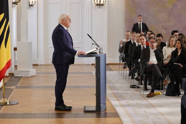 News Themen der Woche KW09 News Bilder des Tages Ansprache des Bundespräsidenten, Deutschland, Berlin, Schloss Bellevue, Geglückt, aber nicht garantiert. Zustand und Zukunft unserer Demokratie nach 75 Jahren Grundgesetz – Debattenforum des Bundespräsidenten *** Address by the Federal President, Germany, Berlin, Bellevue Palace, Successful, but not guaranteed State and future of our democracy after 75 years of the Basic Law - Debate Forum of the Federal President