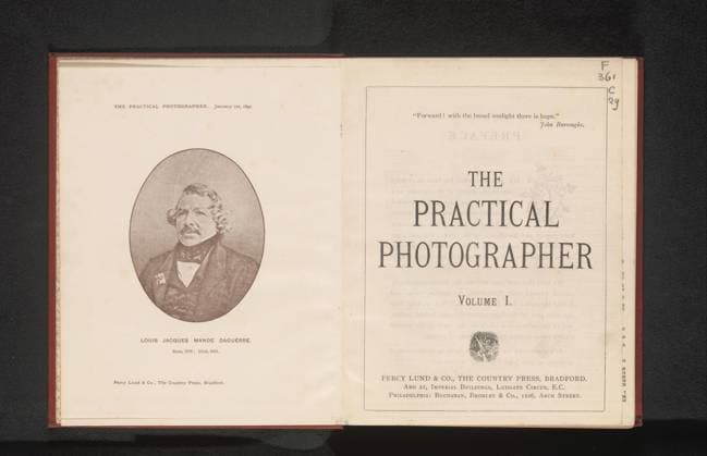 RECORD DATE NOT STATED Portret van Louis Jacques MandÃ Daguerre, Percy Lund & Co., c. 1885 - in or before 1890 photomechanical print Bradford paper historical persons Copyright: xpiemagsx rknbpie24122023-41963 !ACHTUNG AUFNAHMEDATUM GESCHÄTZT!