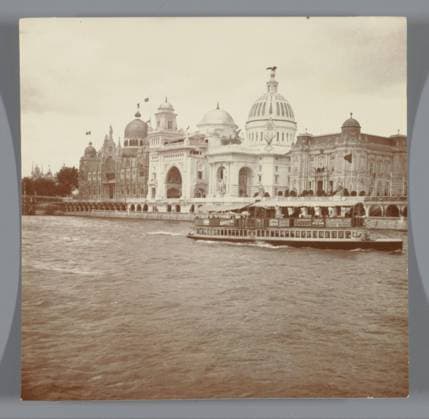 RECORD DATE NOT STATED Face over the Seine, with the Pavilions of Italy, Turkey, the United States and Austria on the right on the Quai des Nations, Exposition Universelle (World Exhibition), Paris, France, Anonymous, 1900 photograph Face over the Seine, with the Pavilions of Italy, Turkey, the United States and Austria on the right on the Quai des Nations, Exposition Universelle (World Exhibition), Paris, France. France paper world fair, world exhibition France Copyright: xpiemagsx rknbpie24122023-8771 !ACHTUNG AUFNAHMEDATUM GESCHÄTZT!