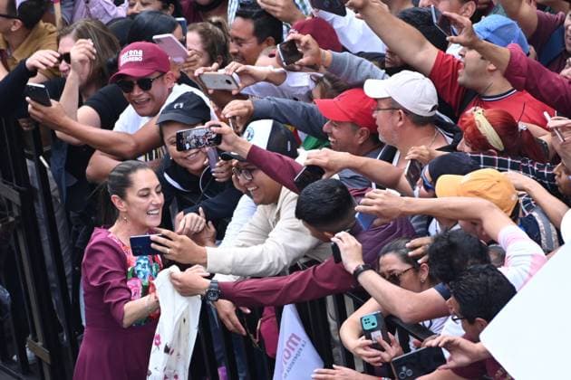 Beginning Campaign Of The Claudia Sheinbaum to contest the Presidency of Mexico March 1, 2024 in Mexico City, Mexico: Claudia Sheinbaum Pardo, candidate for the presidency of Mexico for the Let s Keep Making History coalition, greets her supporters upon arrival at her political rally for the start of her campaign at Zocalo of Mexico City . on March 1, 2024. In Mexico City, Mexico. (Photo by Marco Gonzalez Eyepix Group) Copyright: xMarcoxGonzalezx xEyepixxGroupx MTG_01032024_113262JPEG