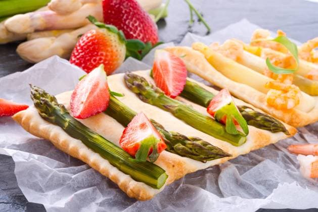 Asparagus tarte Asparagus tarte Copyright: xZoonar.com DzinnikxDariusx 5892258