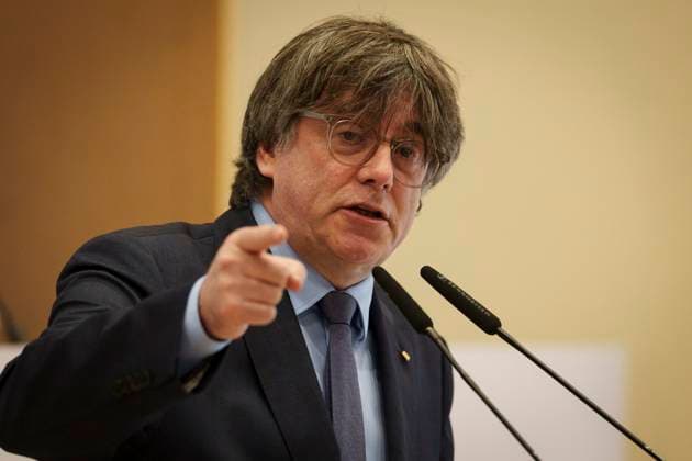 News Themen der Woche KW09 News Bilder des Tages Former Catalan regional president and leading separatist Carles Puigdemont speaks during a political rally of the Council for the independence of the Catalan Republic in Latour-Bas-Elne (France), 02 March 2024. The Spanish Supreme Court opened on 29 February a terrorism case against Puigdemont, who lives in exile since fleeing Spain after being charged with treason and sedition for his role in organizing an unsanctioned independence referendum in 2017. Puigdemont at political rally in France !ACHTUNG: NUR REDAKTIONELLE NUTZUNG!  Copyright: xDavidxBorratx GRAF3843 20240302-55013048353_1