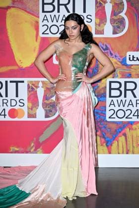 Celebrities arrive at the BRIT Awards 2024 at The O2 Arena in London Featuring: Charli XCX Where: London, United Kingdom When: 02 Mar 2024 Credit: Cover Images EDITORIAL USE ONLY. NOT FOR USE BY NEWSPAPERS BASED IN THE UK. Copyright: xx 53529160