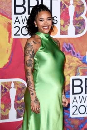 Yinka Bokinni bei der Verleihung der 44. BRIT Awards 2023 in der O2 Arena. London, 02.03.2024