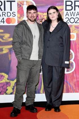 Goddard und Venbee bei der Verleihung der 44. BRIT Awards 2023 in der O2 Arena. London, 02.03.2024