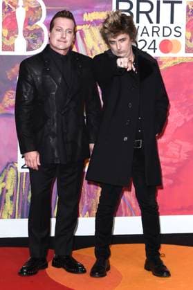 Tre Cool, Billie Joe Armstrong von Green Day bei der Verleihung der 44. BRIT Awards 2023 in der O2 Arena. London, 02.03.2024