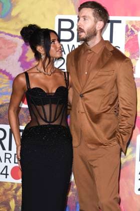 Vick Hope mit Ehemann Calvin Harris bei der Verleihung der 44. BRIT Awards 2023 in der O2 Arena. London, 02.03.2024