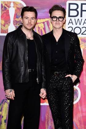 Danny Jones und Tom Fletcher von McFly bei der Verleihung der 44. BRIT Awards 2023 in der O2 Arena. London, 02.03.2024