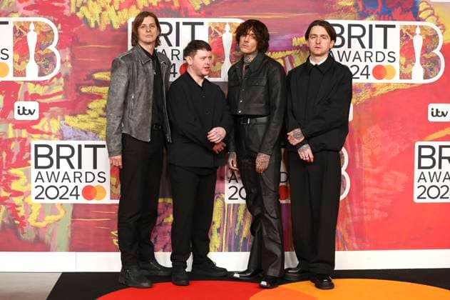 Matt Kean, Lee Malia, Oliver Sykes und Matt Nicholls von Bring Me the Horizon bei der Verleihung der 44. BRIT Awards 2023 in der O2 Arena. London, 02.03.2024