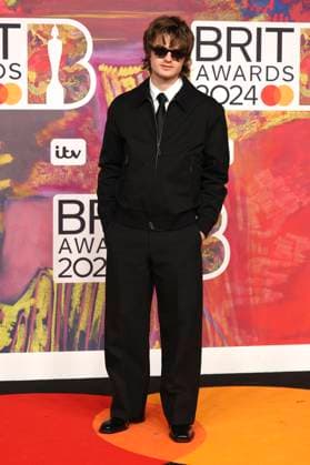 Joe Keery bei der Verleihung der 44. BRIT Awards 2023 in der O2 Arena. London, 02.03.2024