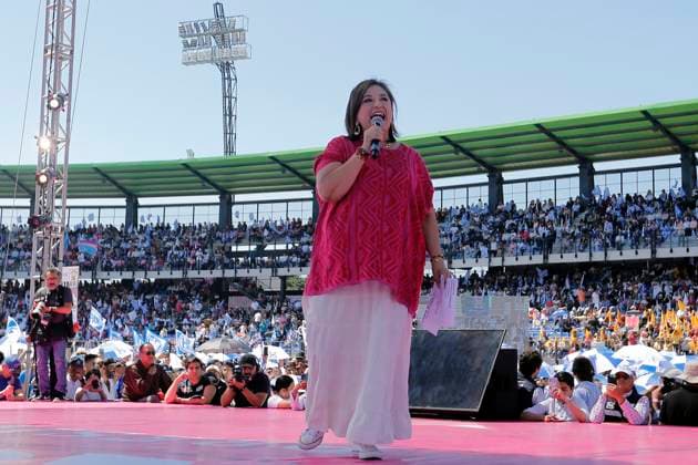 Xochitl Galvez in Querétaro, Mexico - 03 Mar 2024 Xochitl Galvez, candidate of the Fuerza y ??Corazón por México coalition speaks during the rally. Xochitl Galvez, candidate of the Fuerza y ??Corazón por México coalition, held a rally at the Olympic Stadium in Querétaro to talk about her proposals for the next elections, where she will seek to become the first woman to govern the country. Queretaro Mexico Copyright: xCesarxGomezx xSOPAxImagesx _EGR9470