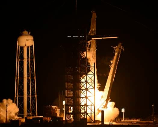 News Themen der Woche KW09 News Bilder des Tages A SpaceX Falcon 9 rocket launches its Cargo Dragon spacecraft with NASA s Crew 8 to the International Space Station at 10:53 PM from Launch Complex 39A at the Kennedy Space Center, Florida on Sunday March 3, 2024. .  KSP20240303012 JOExMARINO
