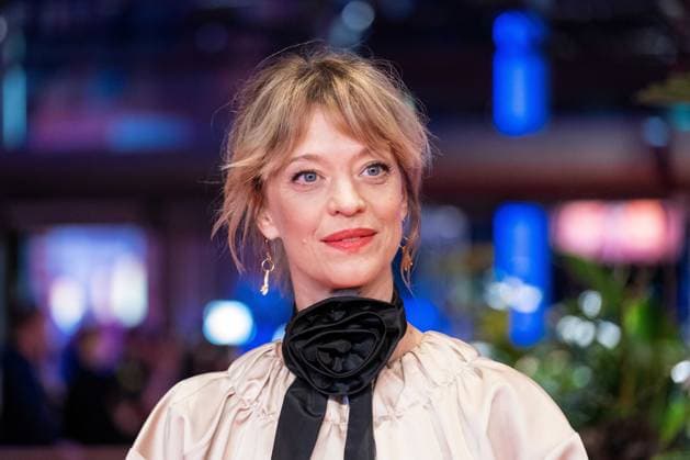 Heike Makatsch bei der Ankunft zur Eröffnung der 74. Internationalen Filmfrestpiele mit der Premiere des Films Small Things Like These . Heike Makatsch arriving at the opening of the 74th International Film Festival with the premiere of the film Small Things Like These . snapshot-photography K.M.Krause *** Heike Makatsch arriving at the opening of the 74th International Film Festival with the premiere of the film Small Things Like These Heike Makatsch arriving at the opening of the 74th International Film Festival with the premiere of the film Small Things Like These snapshot photography K M Krause