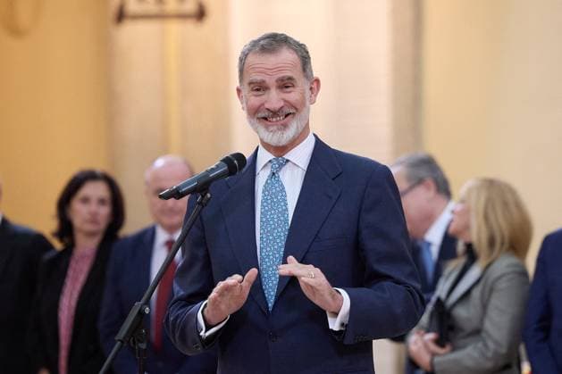 Entertainment Themen der Woche KW10 Entertainment Bilder des Tages King Felipe Meets The ?Que Es Un Rey Para Ti? Contest Winners - Madrid King Felipe VI speaks during the ceremony in which he receives the 40 winning students of the last two editions of the contest What is a King for you , at the Royal Palace of El Pardo, on March 4, 2024, in Madrid (Spain). Felipe VI has received today the 40 winning students in the last two editions of the contest What is a King for you? , organized by the Spanish Institutional Foundation (FIES) and sponsored by the Orange Foundation, whose objective is to bring the figure of the King and the Crown closer to schoolchildren, as well as to make known the role that the Constitution reserves to the Institution. Photo by Jesus Hellin Europa Press ABACAPRESS.COM Madrid  Copyright: xEuropaxPress ABACAx