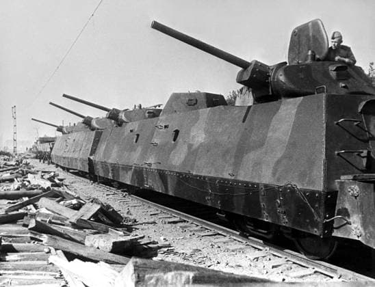 Liberation of Poland 872900 14.01.1945 Gun firing the enemy from a Soviet armored train. The vicinity of Warsaw. 1944. The liberation of Poland. The Great Patriotic War of 1941-1945. Reproduction. RIA Novosti Sputnik  Copyright: xRIAxNovostix