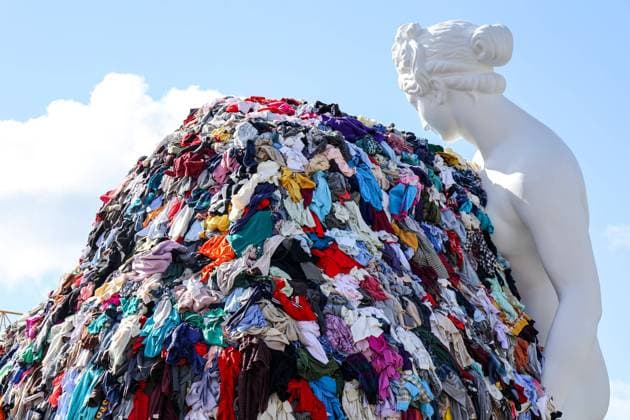 Bilder des Jahres 2024, Entertainment 03 März Entertainment Themen der Woche KW10 Entertainment Bilder des Tages NEW VERSION OF THE VENUS OF THE RAGS LOCATED IN PIAZZA MUNICIPIO inaugurated. 03 06 2024 NAPLES, THE MAESTRO PISTOLETTO IN THE GIUNTA ROOM AT PALAZZO SAN GIACOMO AT THE PRESENTATION OF THE NEW VERSION OF THE VENUS OF THE RAGS PLACED IN PIAZZA MUNICIPIO. The Venus, it has been said, was donated to the city of Naples. NAPOLI palazzo san giacomo CAMPANIA piazza municipio Copyright: xFABIOxSASSOxFabioxSassox IMG_4064