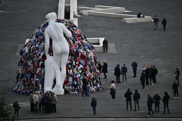 Bilder des Jahres 2024, News 03 März News Themen der Woche KW10 Foto IPP Felice De Martino Napoli 06 03 2024 Inaugurazione della nuova Venere degli stracci di Michelangelo Pistoletto Italy Photo Press World Copyright *** Photo IPP Felice De Martino Naples 06 03 2024 Inauguration of the new Venus of rags by Michelangelo Pistoletto Italy Photo Press World Copyright 