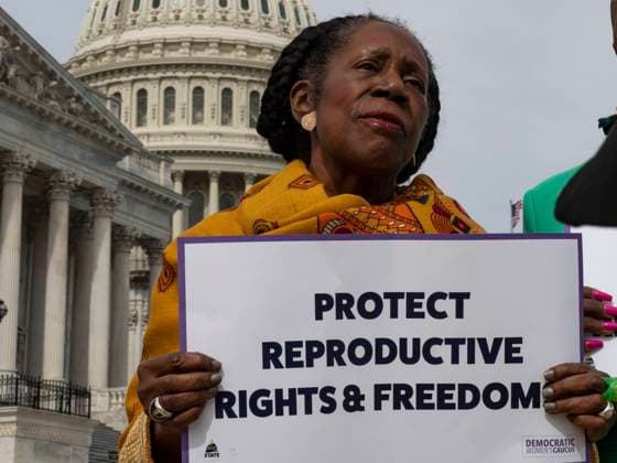 March 7, 2024, Washington, District Of Columbia, USA: Representative SHEILA JACKSON LEE (D-TX) holds a sign urging the protection of reproductive rights and freedoms. Washington USA - ZUMAd155 20240307_znp_d155_011 Copyright: xSuexDorfmanx
