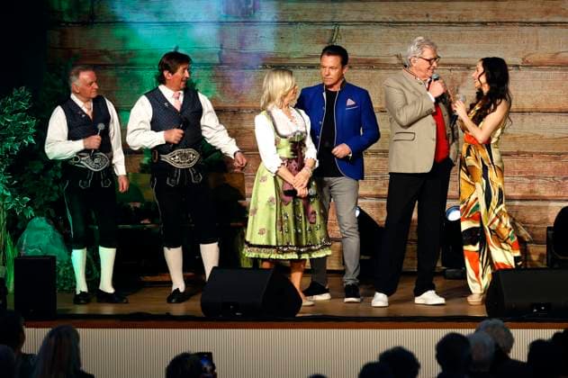 Die Ladiner, Marianne & Michael, Stefan Mross und Anita Hofmann beim Konzert Könige der Volksmusik - Die Abschiedstour von Marianne & Michael in der Stadthalle. Zerbst, 07.03.2024