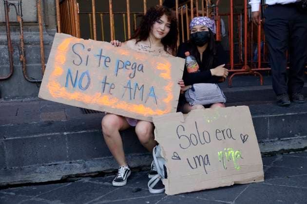 March 8, 2024, Mexico City, Mexico: Women hold placards while take part during International Women s Day demonstration to protest agains femicides. hundreds of women join protests around the world to commemorate International Women Day. on March 8, 2024 in Mexico City, Mexico Mexico City Mexico - ZUMAe321 20240308_zia_e321_037 Copyright: xLuisxBarronx